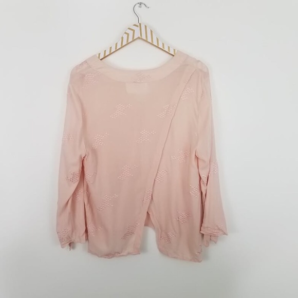 ALICE BLUE Stitch Fix Byron Split Neck Top Size XL - Picture 3 of 8